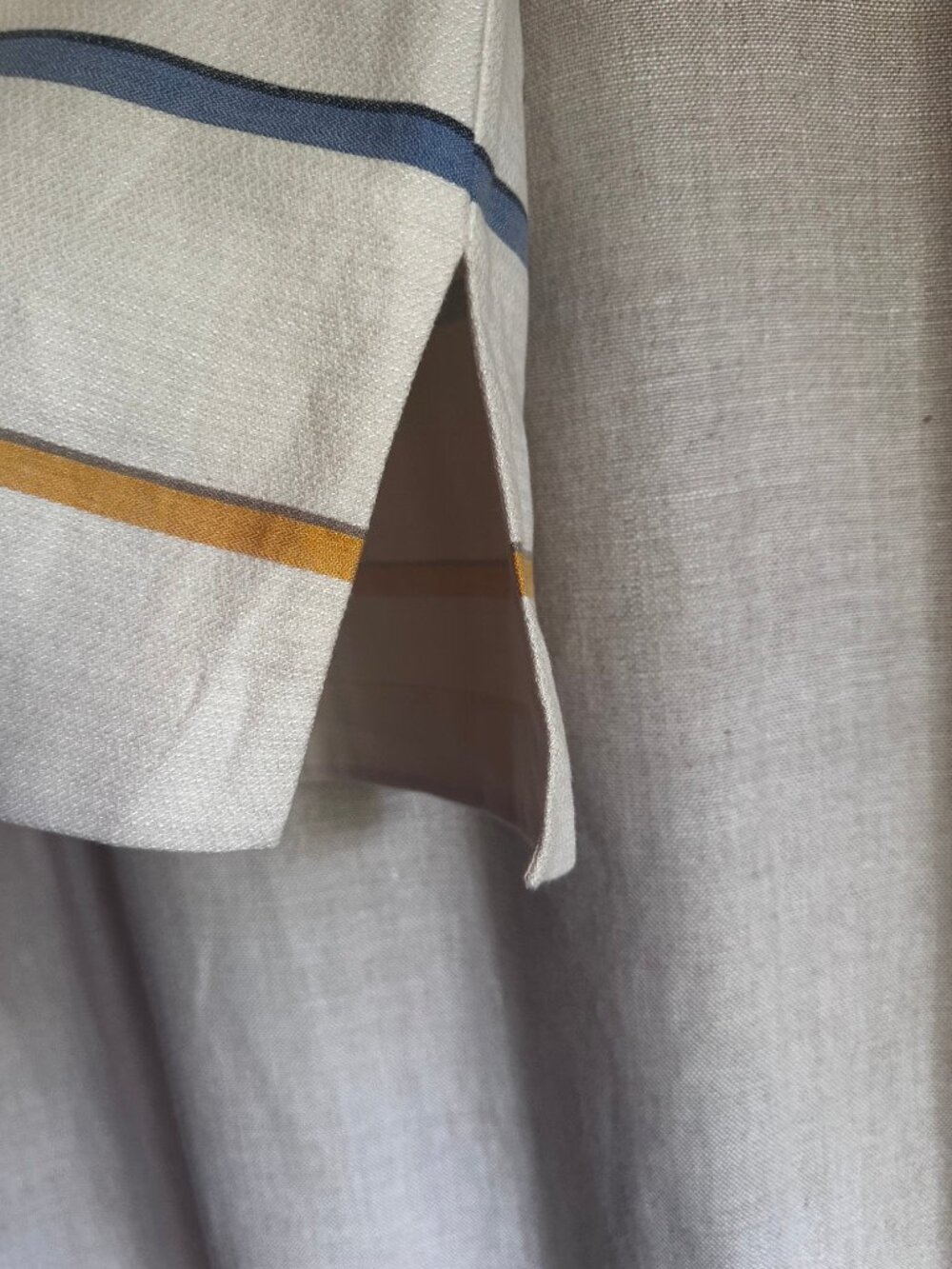Stunning Tory Burch Linen Top - Picture 4 of 6